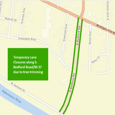 A city street map showing the temporary lane closures due to tree trimming as solid, green lines.