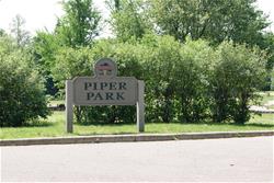 Piper Park sign
