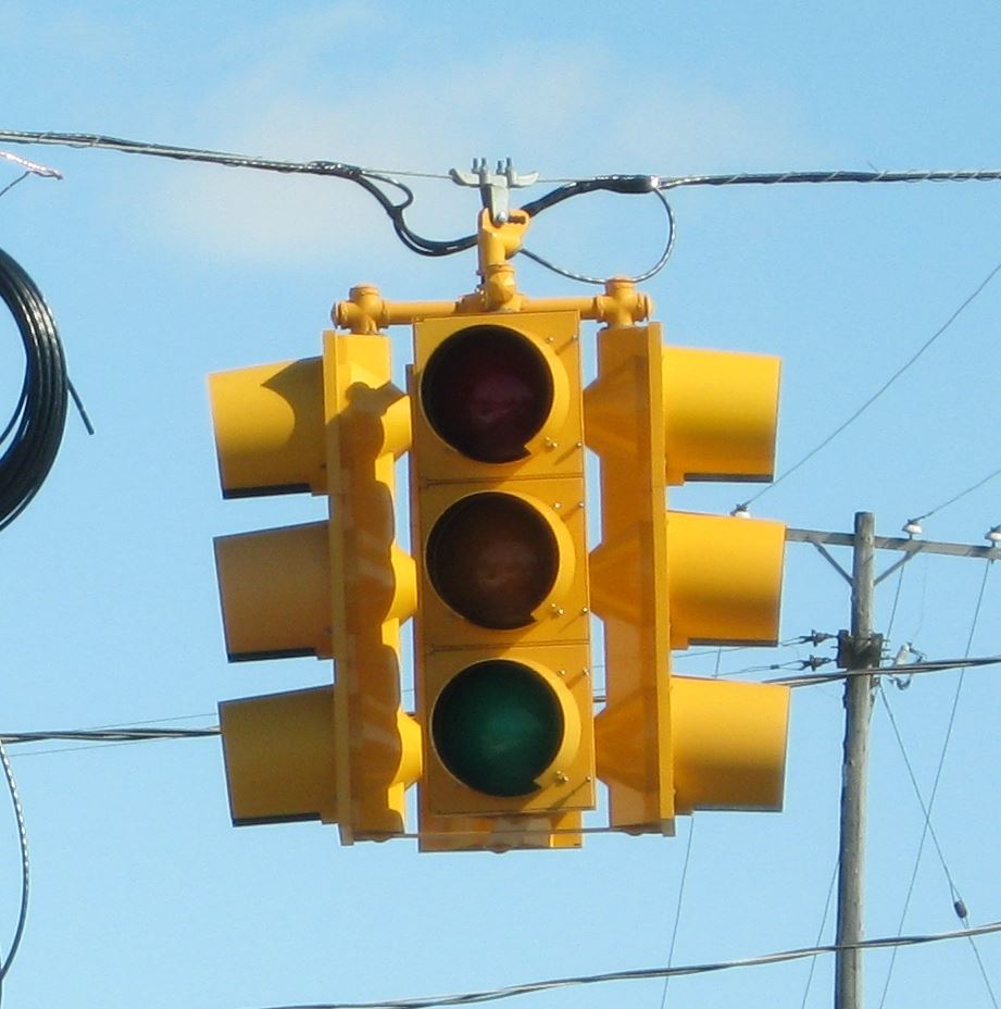 Out traffic signal